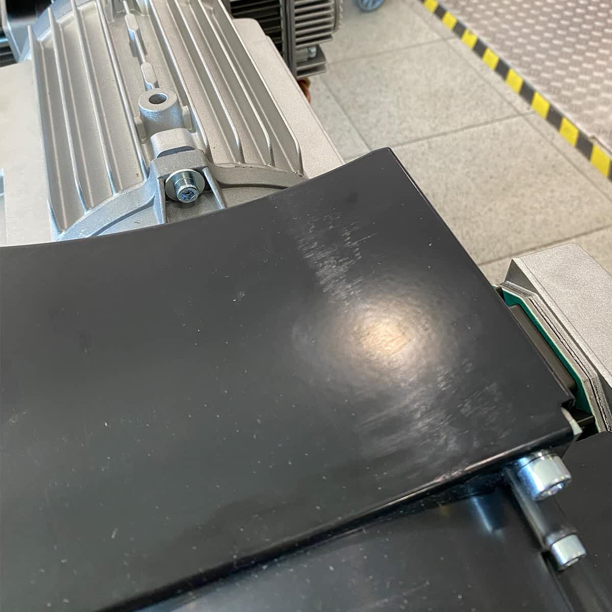 MERCE DI CLASSE B Compressore industriale a pistoni Schneider PRO USER_INT MB 480-10-90 DOF