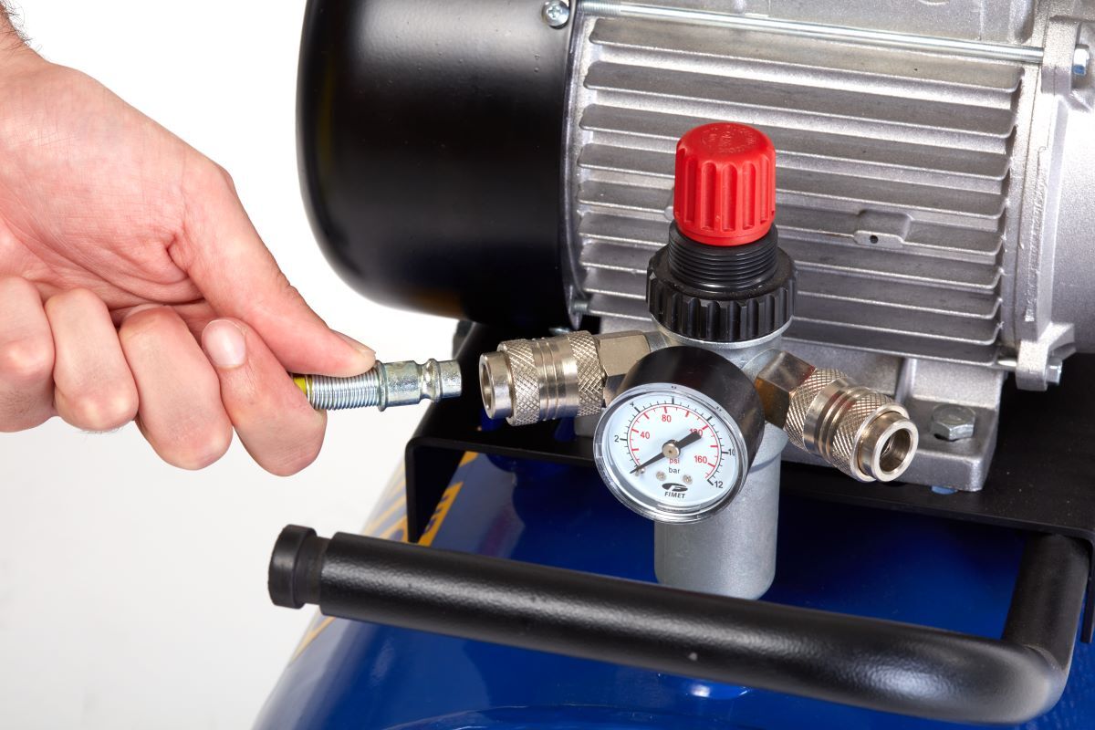 Compressori Michelin VCX 100/3 MC RID.3/8  3HP 100L (230V)