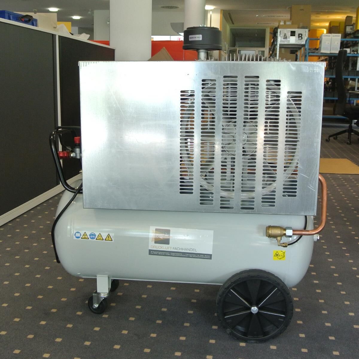 AUSSTELLER RENNER REKO 610D/90 · 470 l/min · 4,0 kW · mobiler Kolbenkompressor