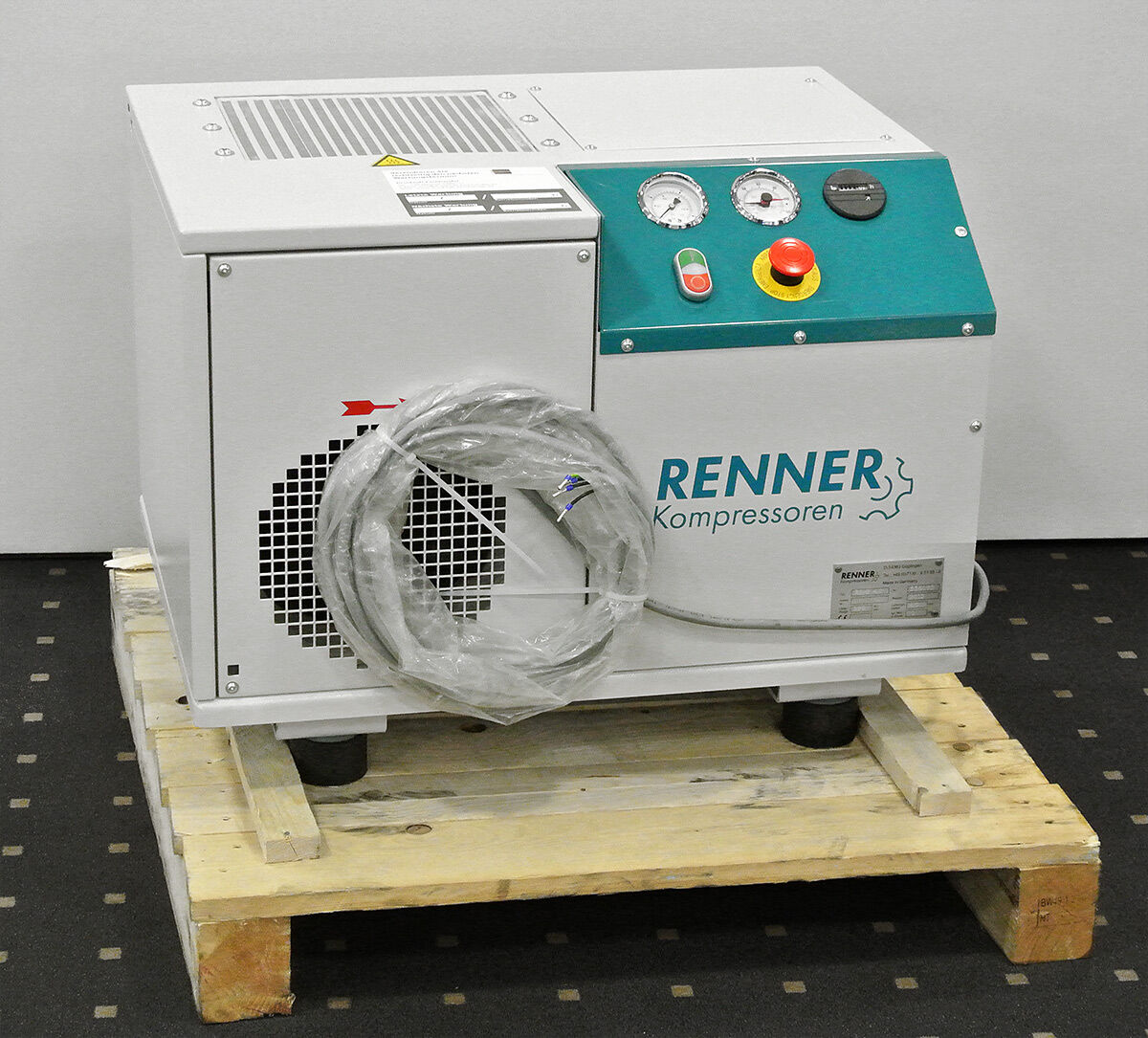 AUSSTELLER RENNER RS-B 4,0 · 0,53 m³/min · 10 bar · 4,0 kW · kompakter Schraubenkompressor · 12 Bh
