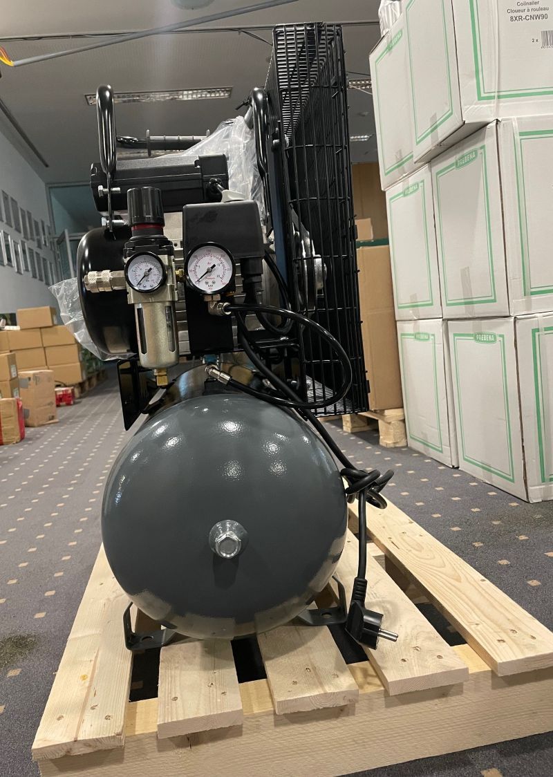 AUSSTELLER Schneider-Kompressor UNM 410-10-50 W 4116028092 Neues Modell 2024