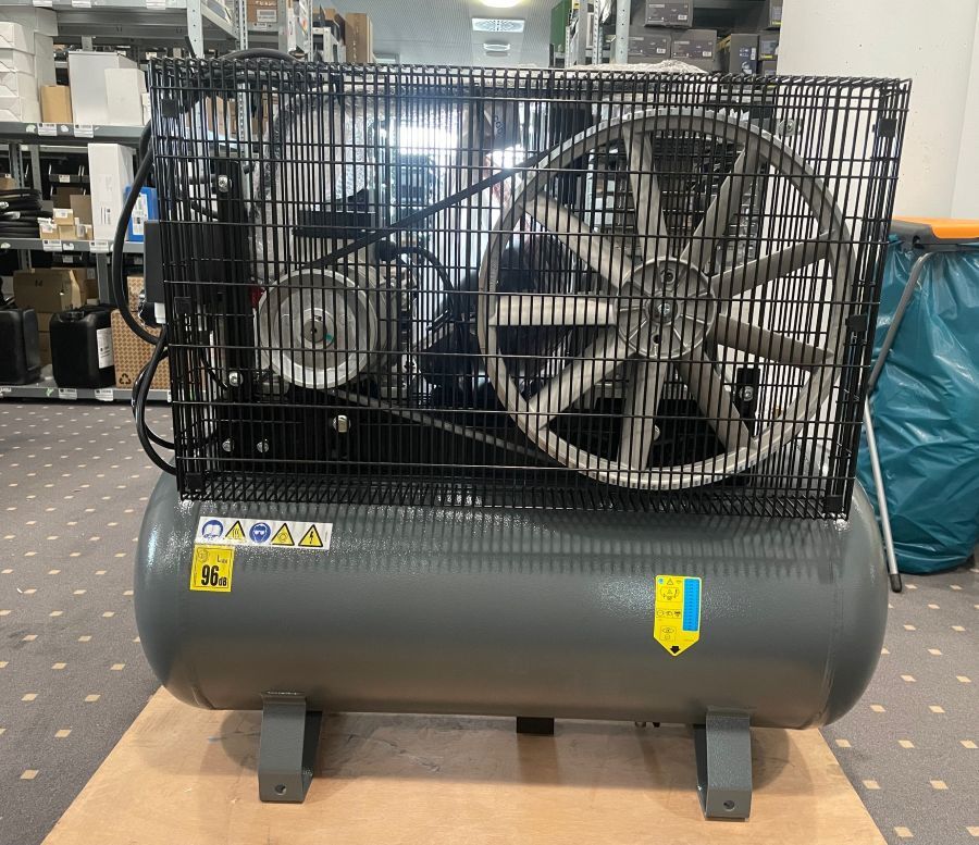 Compressore Schneider UNM 400-10-90 DOF 4116028363