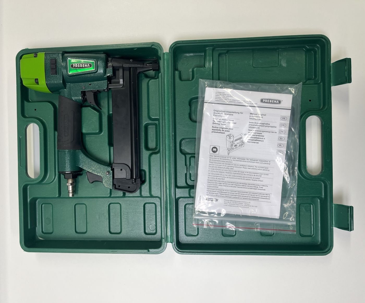 Chiodatrice pneumatica Prebena 2XR-ES40 + olio per utensili