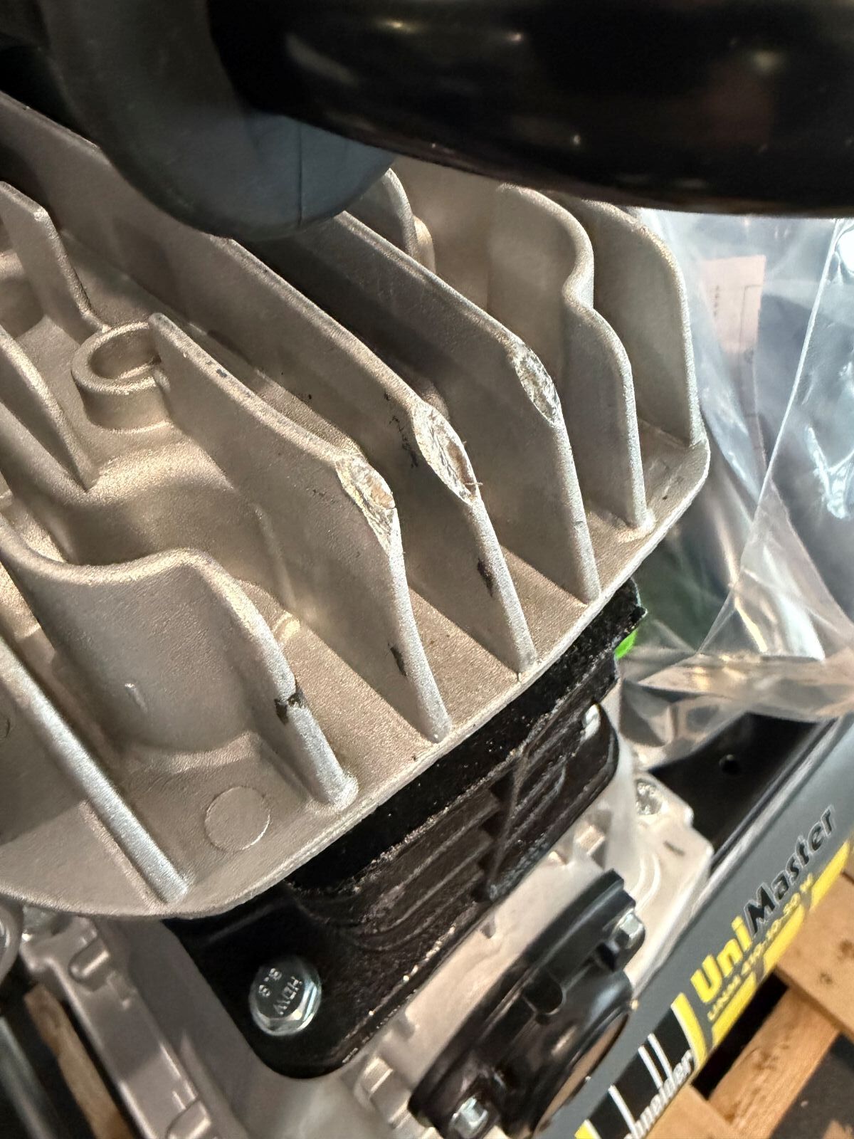 AUSSTELLER Schneider-Kompressor UNM 410-10-50 W 4116028092 Neues Modell 2024