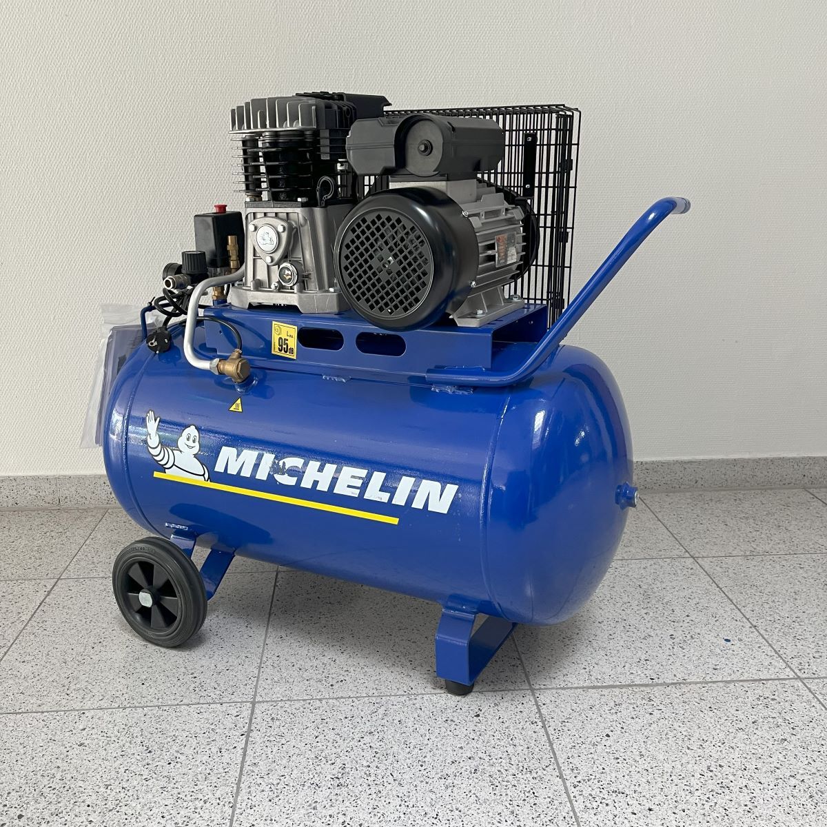 Michelin MB 100/3 MC compresseur 3HP 100L (230V)