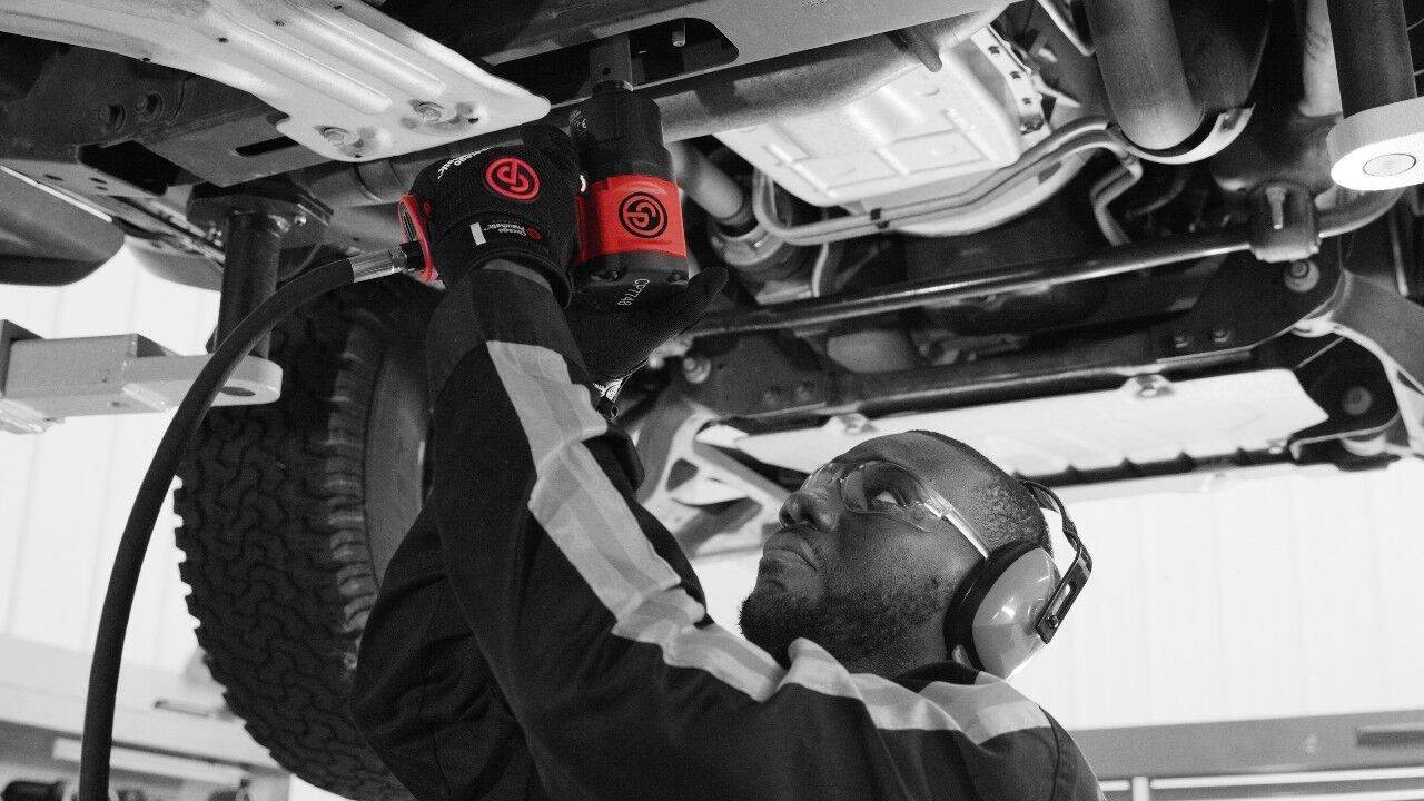 Avvitatore a impulsi Chicago Pneumatic G 1/2 CP7748 con anello ER-GO!