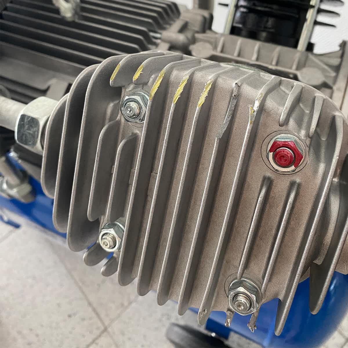 Compressore a pistoni AGRE BOSS 7002 D